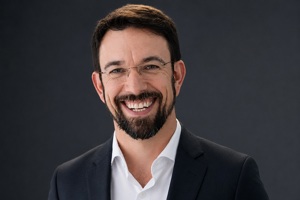 Richard Fearon headshot