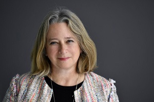 Kerry Spooner headshot